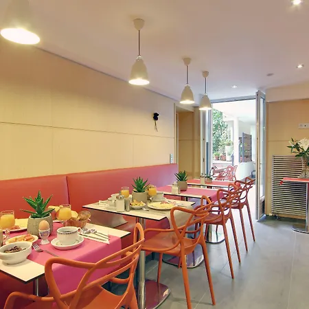 ホテル アルハンブラ パリ