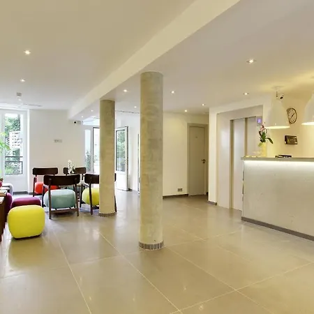 Alhambra Hotel 3*