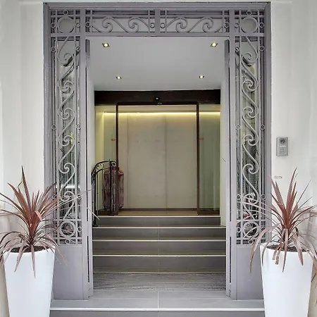 Alhambra Hotel