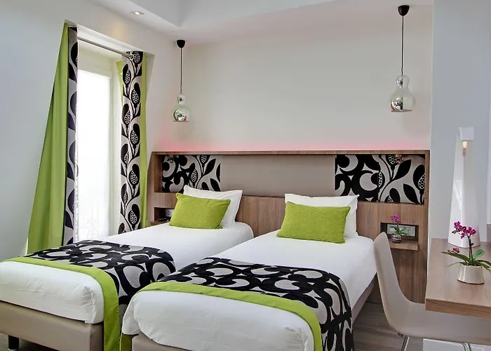 Alhambra Hotel Paris