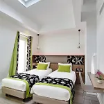 Alhambra Otel Paris