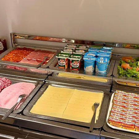 Ξενοδοχείο Alhambra 3*