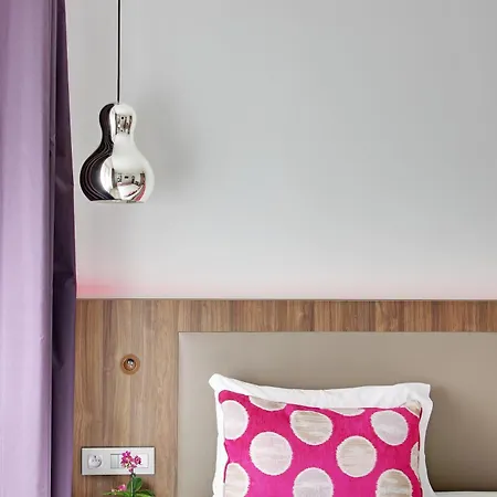 Hotel Alhambra 3*