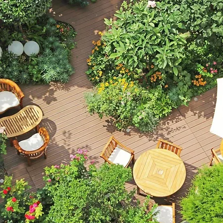 Alhambra Hotel 3*