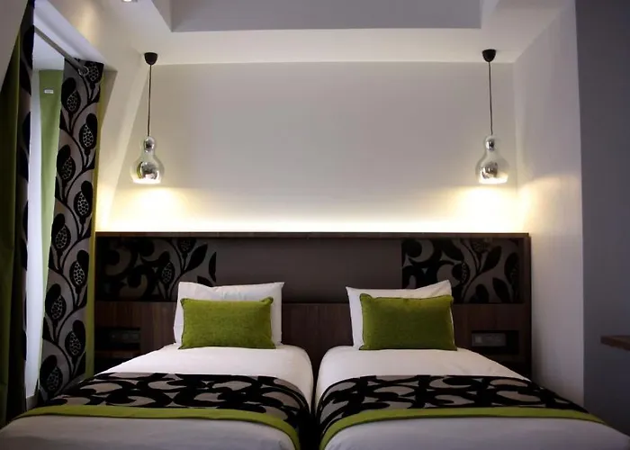 Hotel Alhambra Parigi